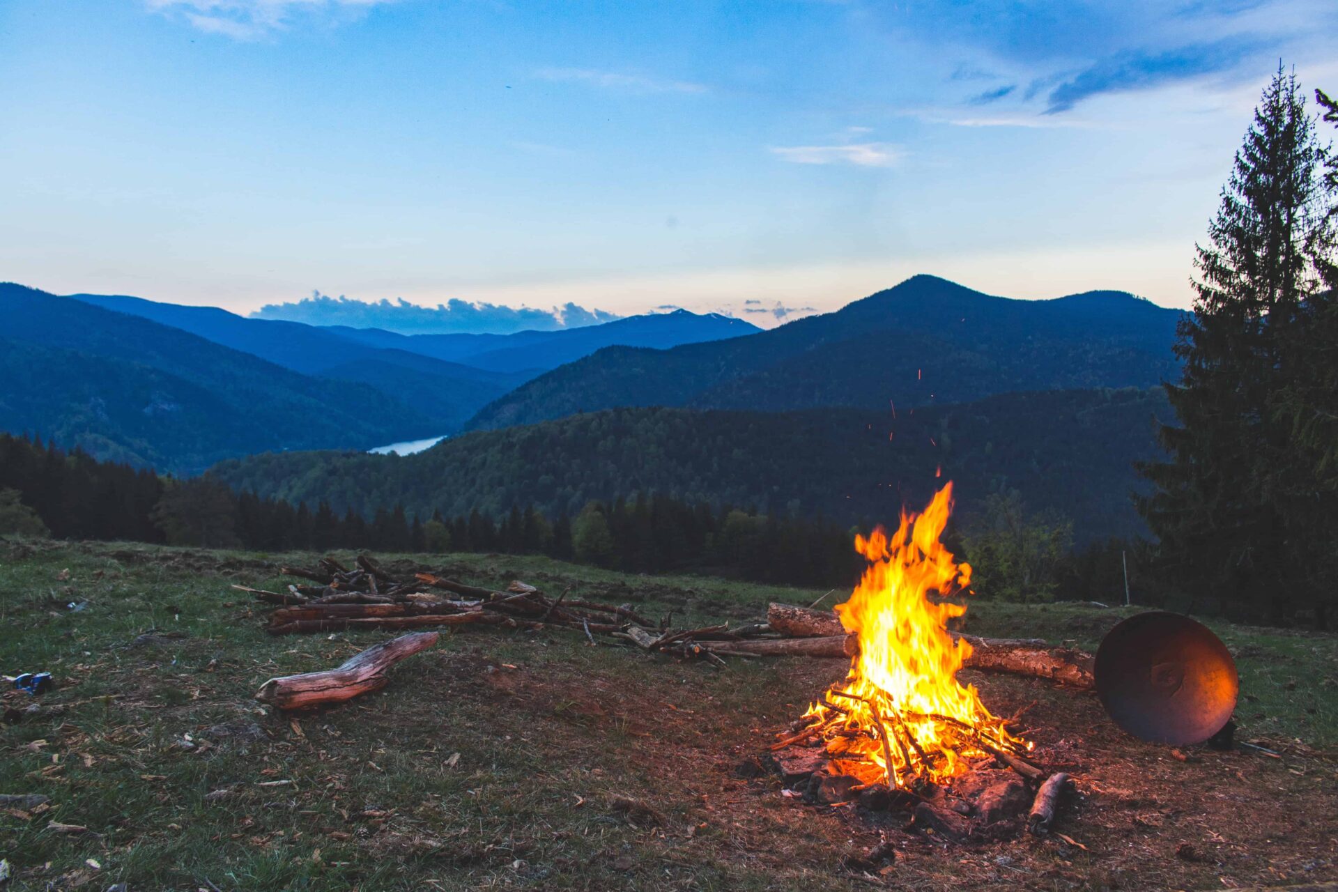 Repel mosquitoes with campfire