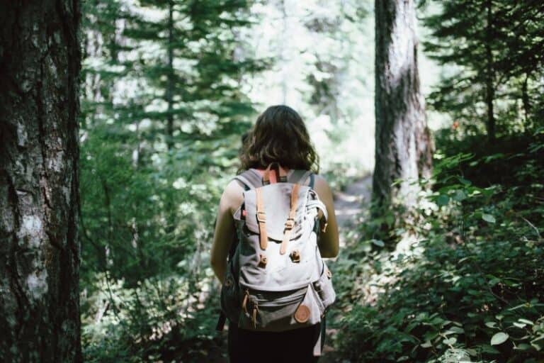 tips for hiking alone as a woman