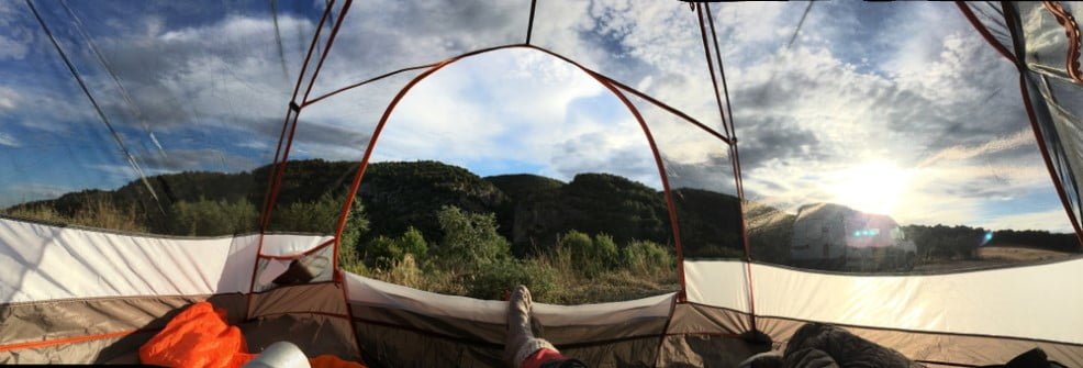 Tent with stargazing roof